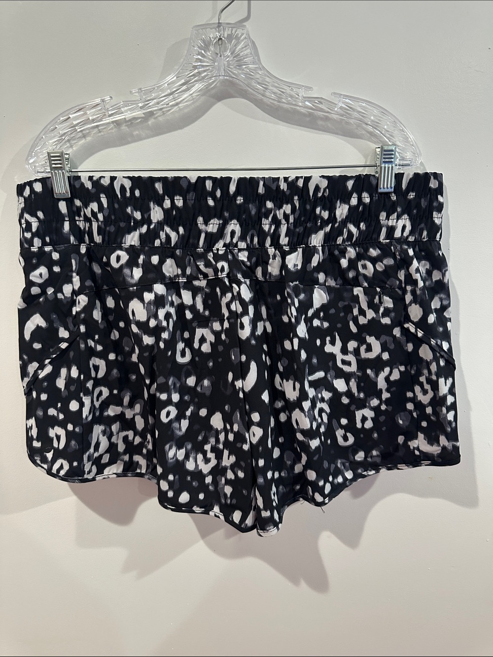Women's Running Shorts with Bike Liner Size XL - Picture 5 of 11